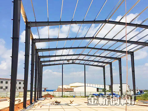 衡陽(yáng)市鋼結(jié)構(gòu)建筑設(shè)計(jì),重型鋼結(jié)構(gòu)件加工.衡陽(yáng)市雁峰區(qū)金橋鋼構(gòu)廠